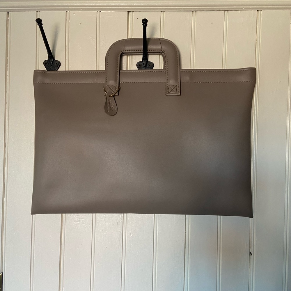 Vintage Hazel faux vegan leather portfolio